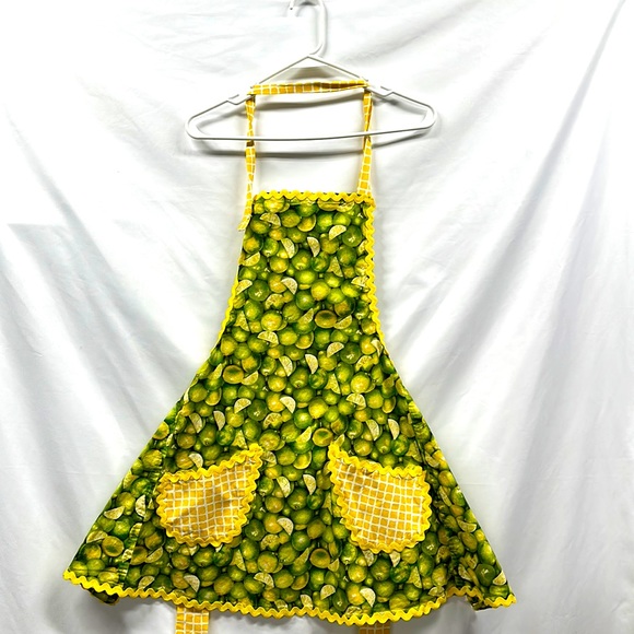 Hand crafted Apron Lime Pattern Green and Yellow - Picture 2 of 6